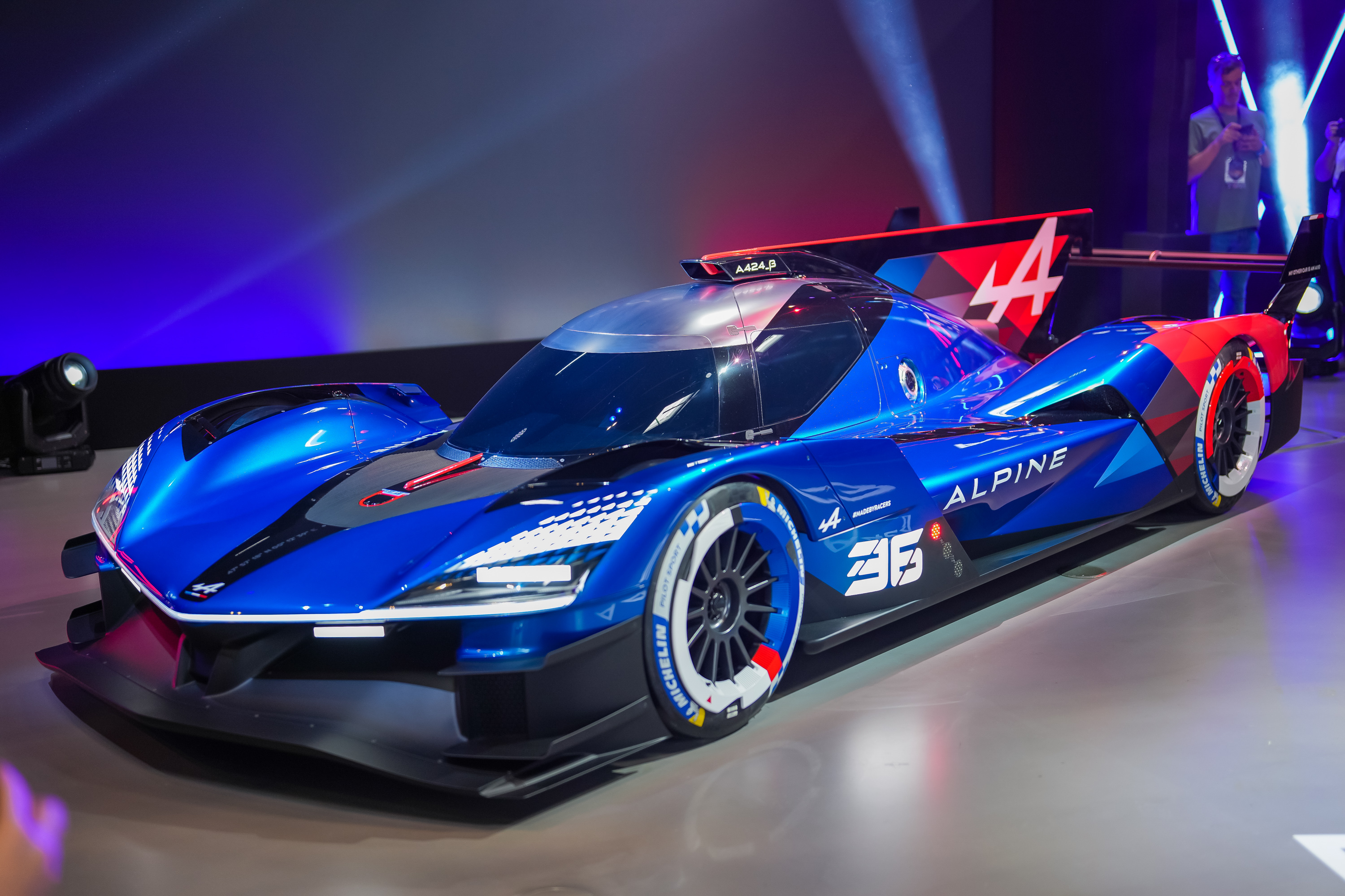 Alpine introduces the world to its Hypercar, the A424_β | 24h-lemans.com