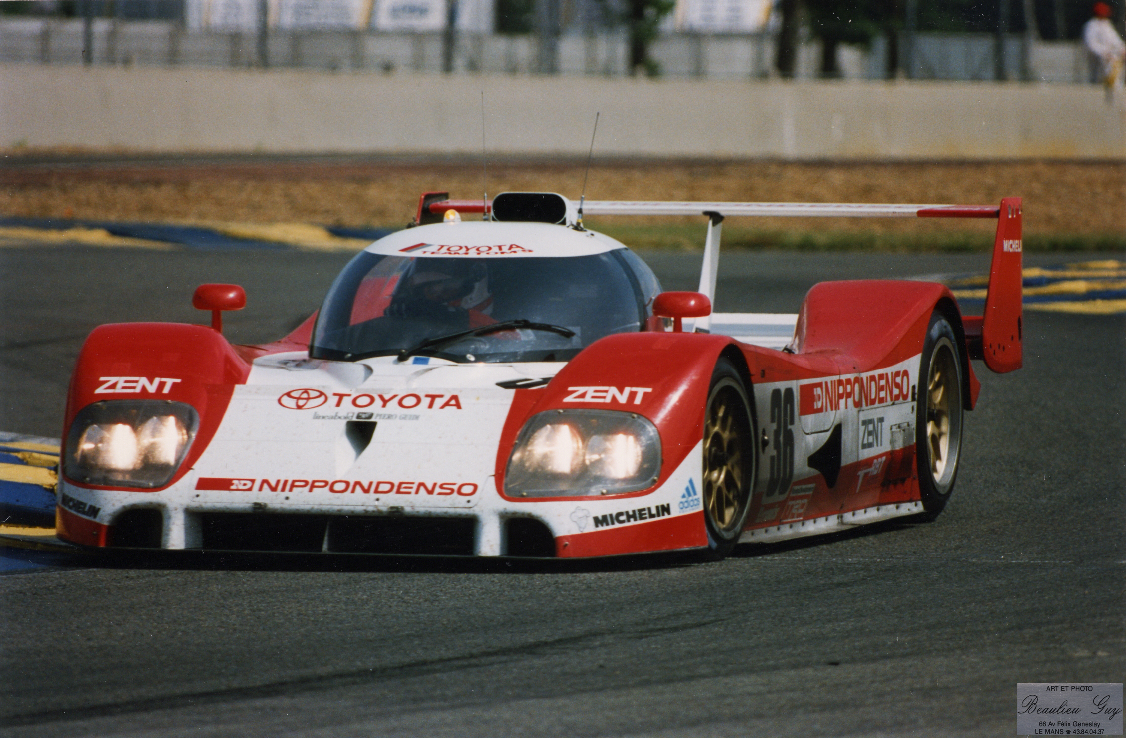 The 1993 TS010 was slightly different but still offered all the necessary power. A truly daunting machine. Tony Southgate again led the design team.