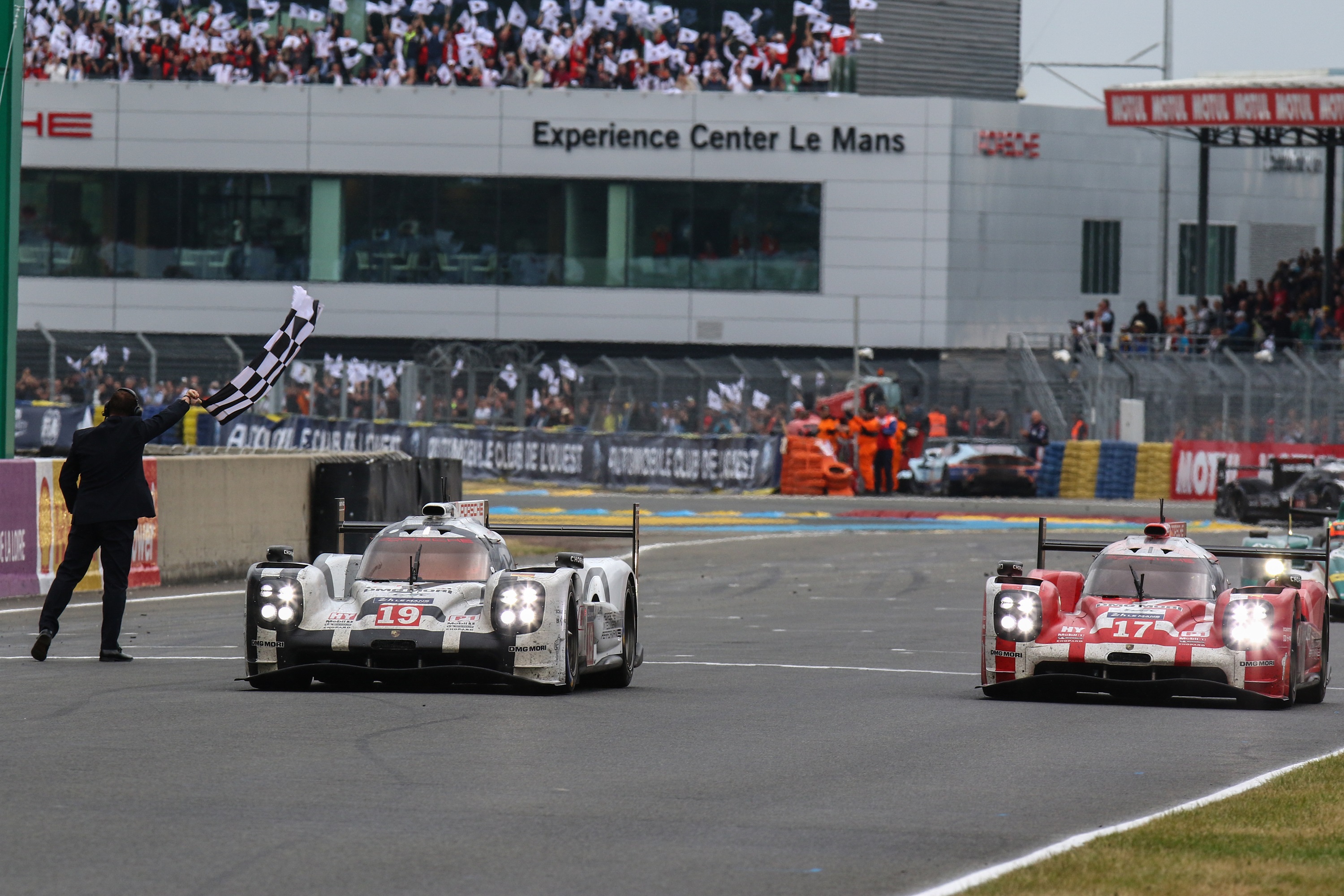 One red, one white and one black: the least expected of the three, the #19, secured its only win of the entire FIA ​​WEC season.